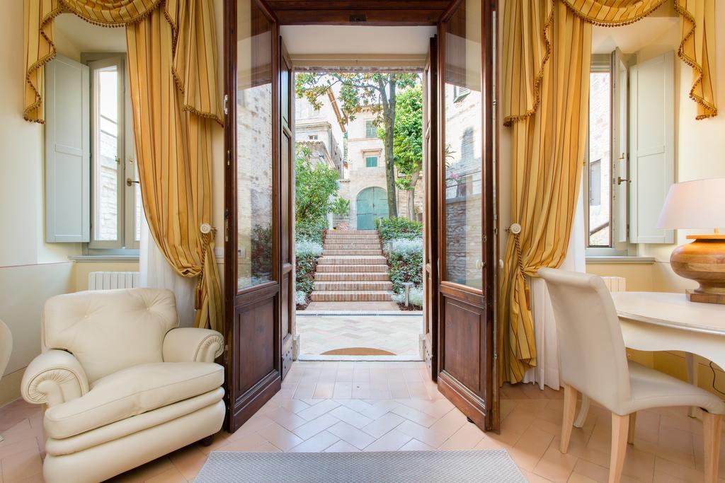 Appartement Palazzo Gentili à San Severino Marche Extérieur photo