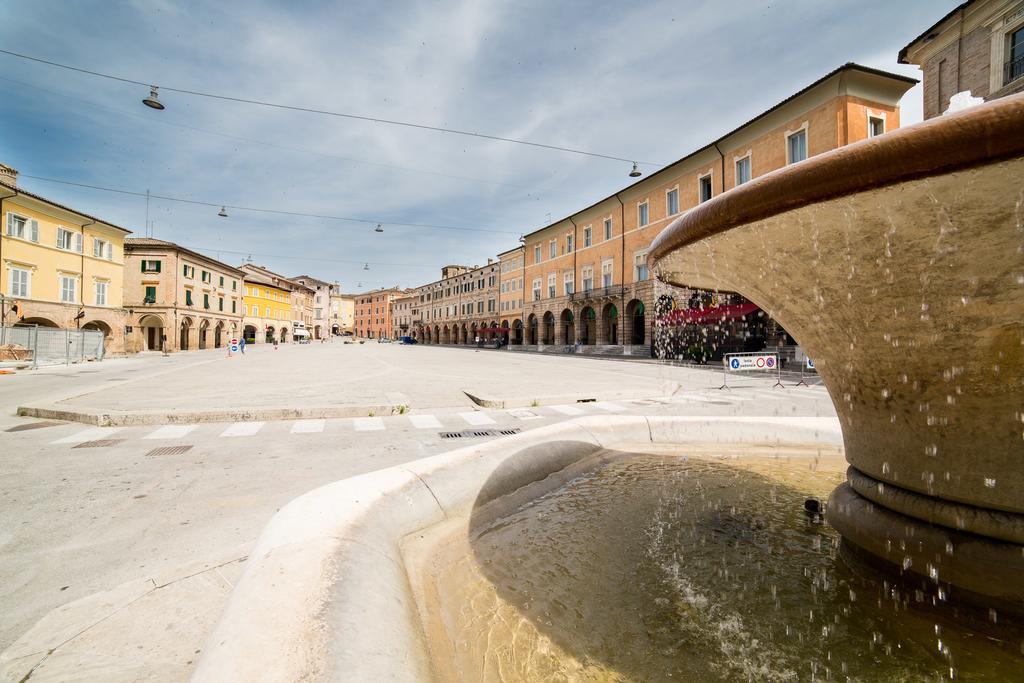 Appartement Palazzo Gentili à San Severino Marche Extérieur photo