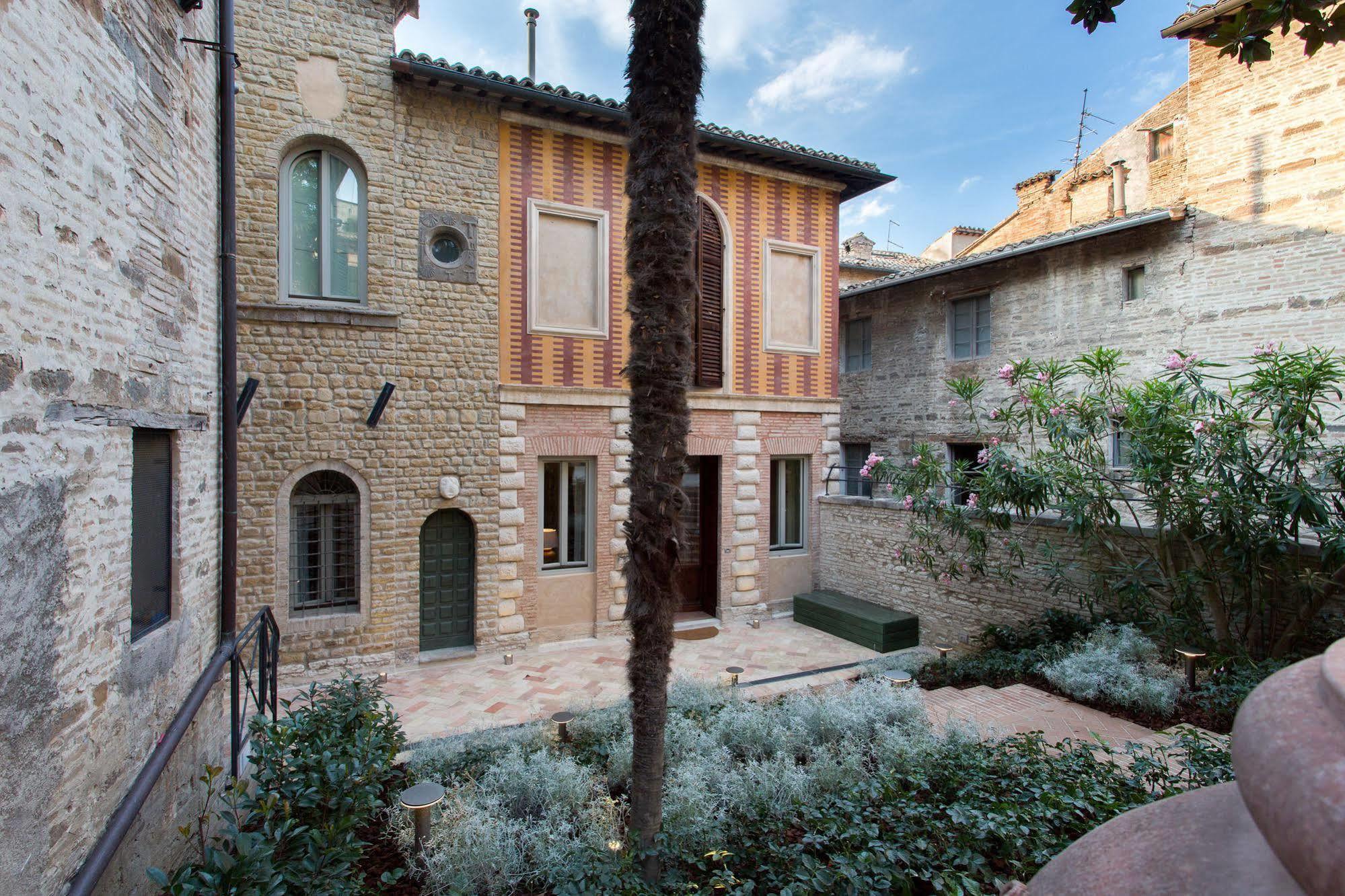 Appartement Palazzo Gentili à San Severino Marche Extérieur photo
