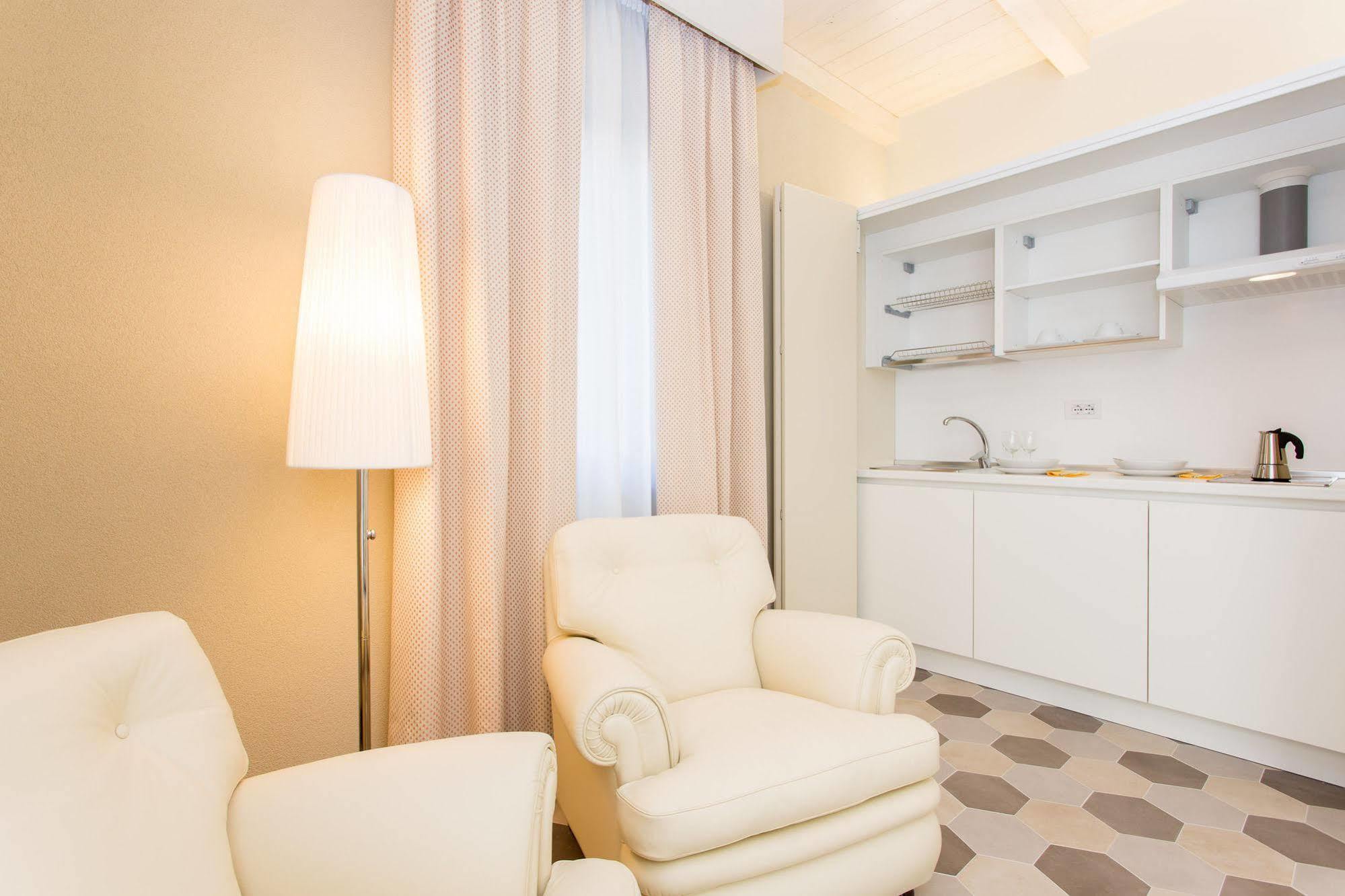 Appartement Palazzo Gentili à San Severino Marche Extérieur photo