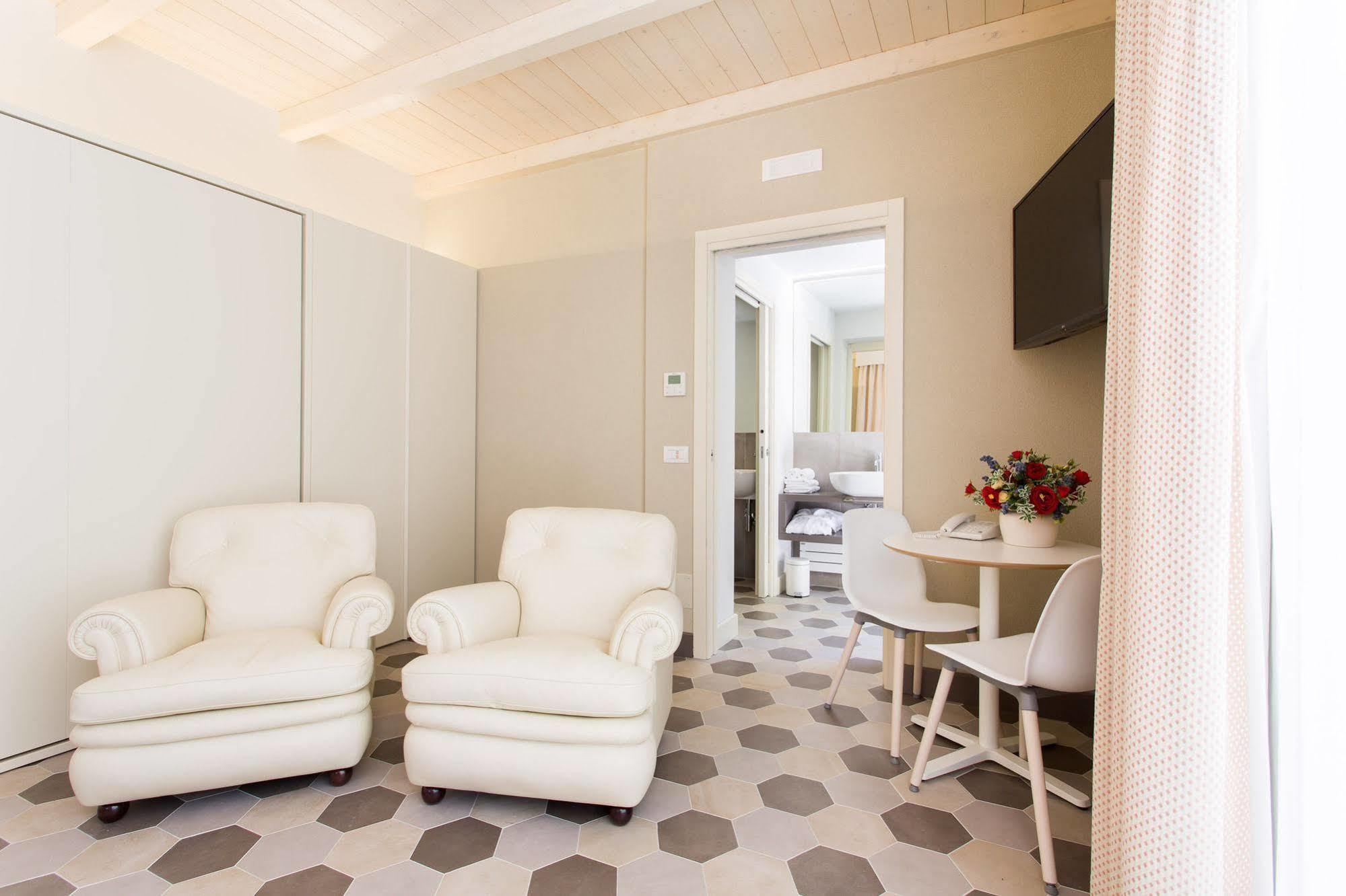 Appartement Palazzo Gentili à San Severino Marche Extérieur photo