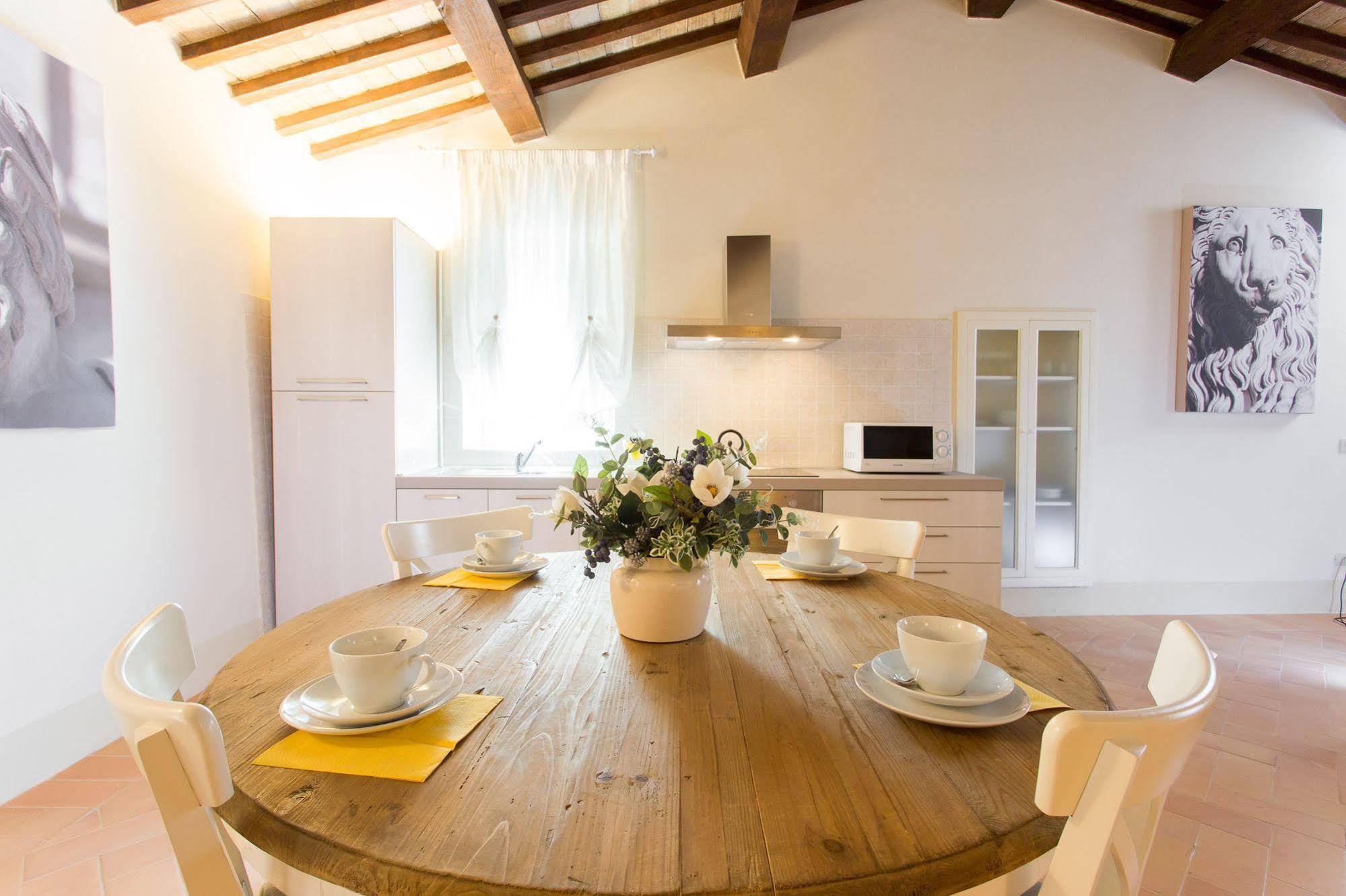 Appartement Palazzo Gentili à San Severino Marche Extérieur photo