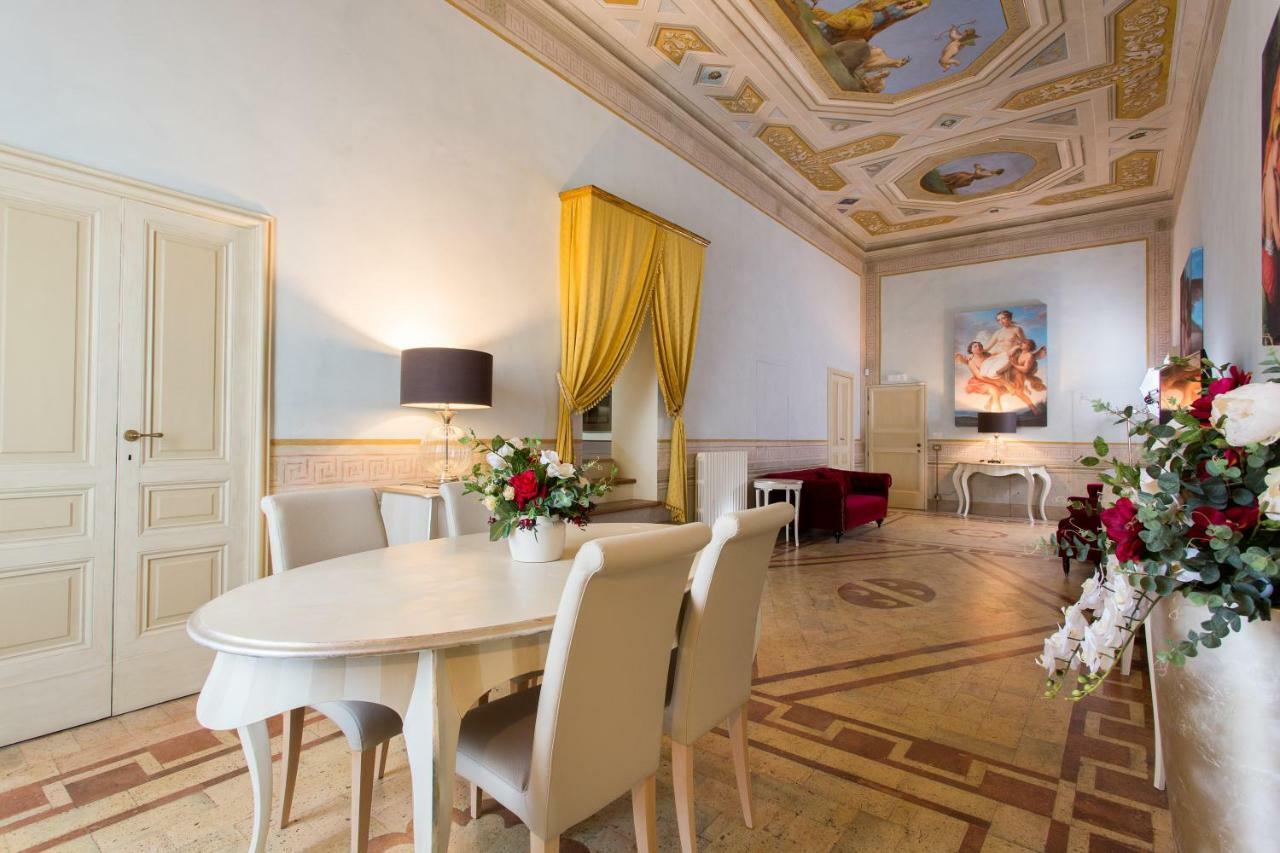 Appartement Palazzo Gentili à San Severino Marche Extérieur photo